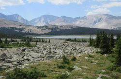 beautiful-scenery-fishing-camping-trip-wyoming