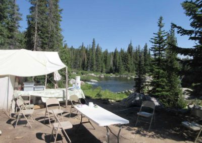 camp-amenities-fishing-trip-mountains